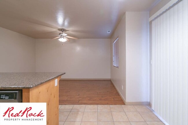 Building Photo - Beautiful 3 bedroom Cottage at Fossil Hill...