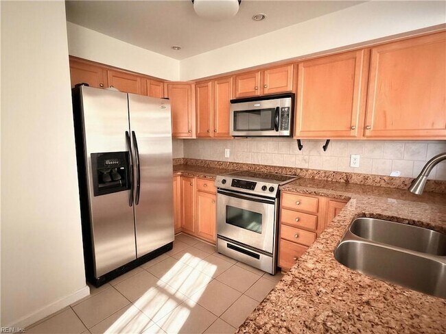 Building Photo - 500 Ocean Trace Arch