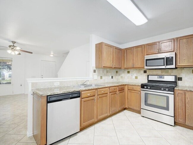 Building Photo - 13600 Briarcreek Loop