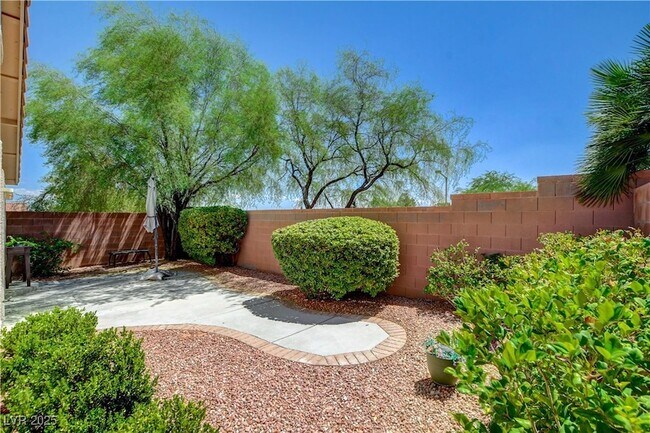 Building Photo - 11125 Gateview Ln