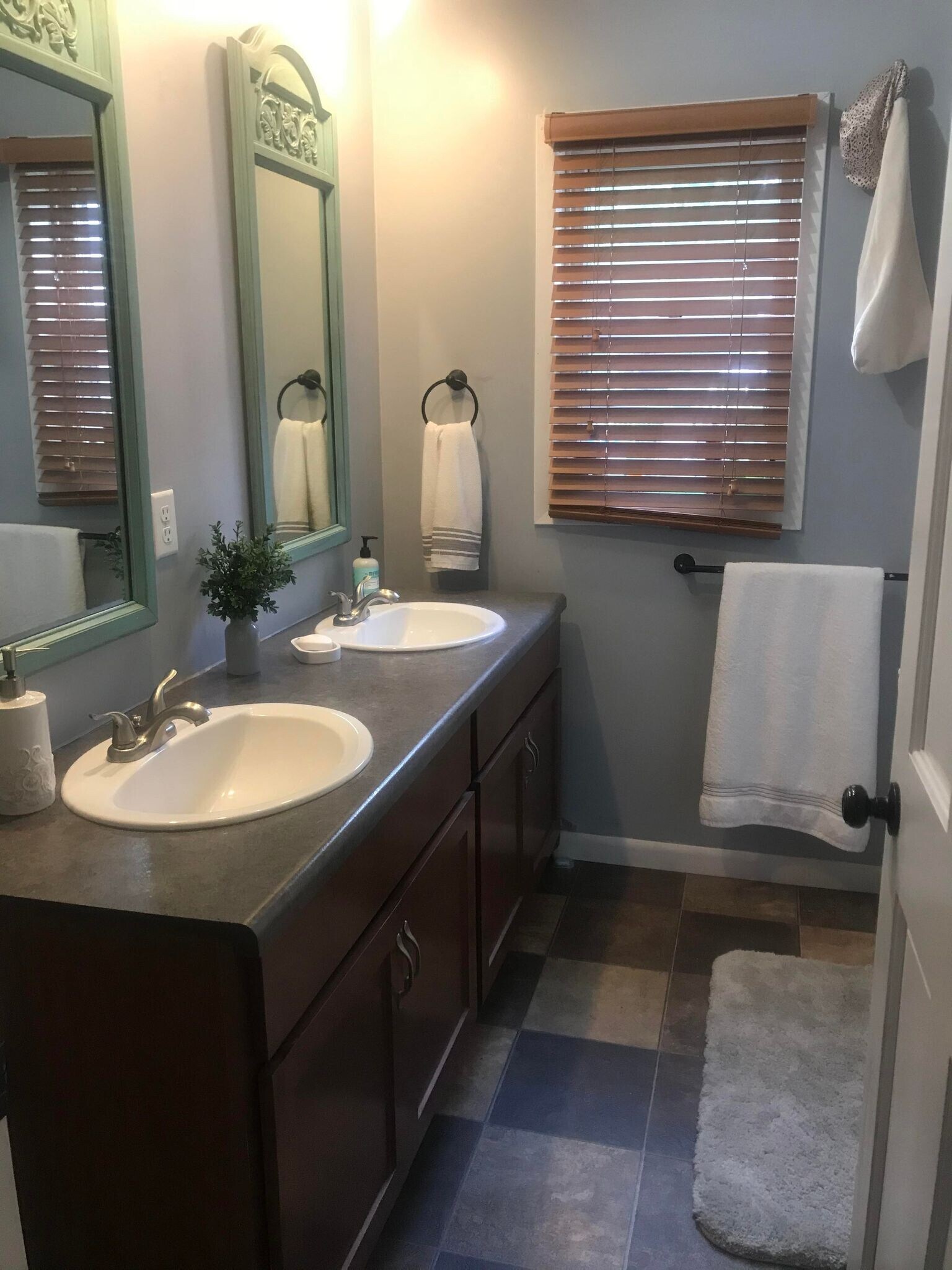 Building Photo - 826 Clayland St