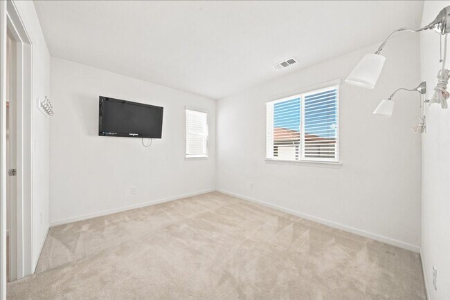 Building Photo - 15 Bannock Glen Pl