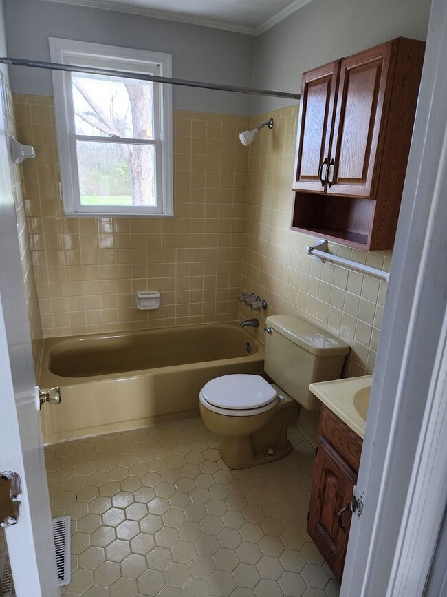 Building Photo - Senator Gasque Road Duplex