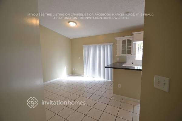 Building Photo - 15770 SW 74th St