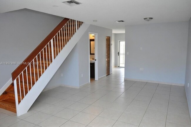 Building Photo - 6100 SW 130th Ave