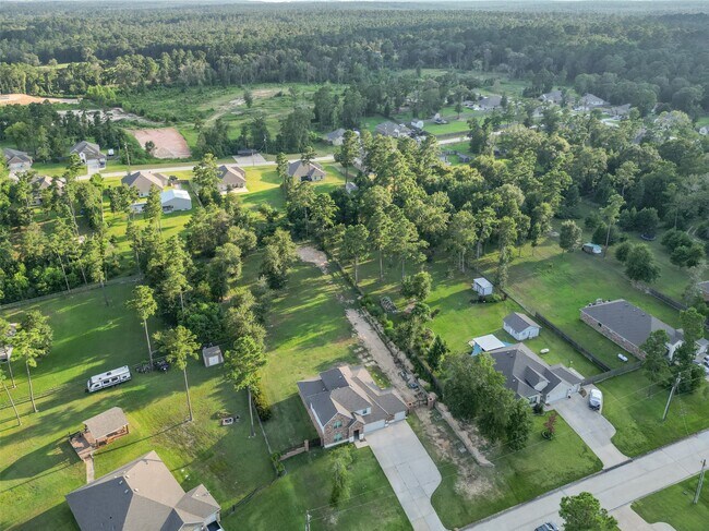 Building Photo - 105 Whelan Ln
