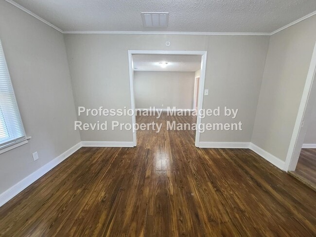 Building Photo - 1419 Depass Rd