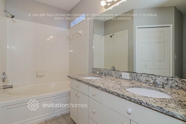 Building Photo - 2551 Butterfly Landing Dr