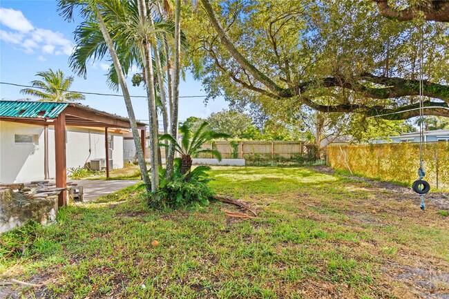 Building Photo - 4184 SW 49th Ct