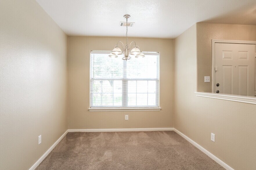 Building Photo - 29114 Red River Loop