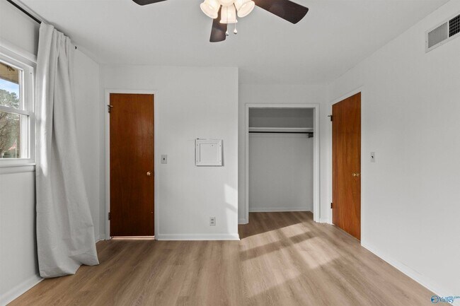 Building Photo - 6304 Davies Ave NW