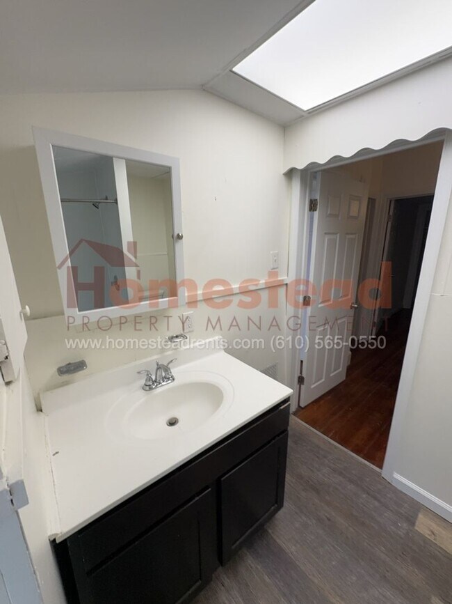 Building Photo - 3 BEDROOM HOME IN MARCUS HOOK
