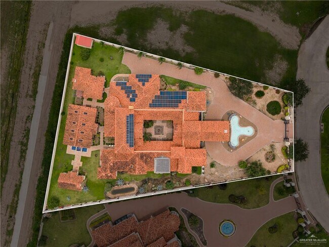 Building Photo - 2304 Antigua Dr