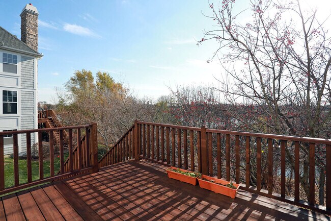 Building Photo - 21911 W Tori Ln