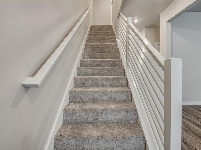 Building Photo - 520 NW 176th Terrace