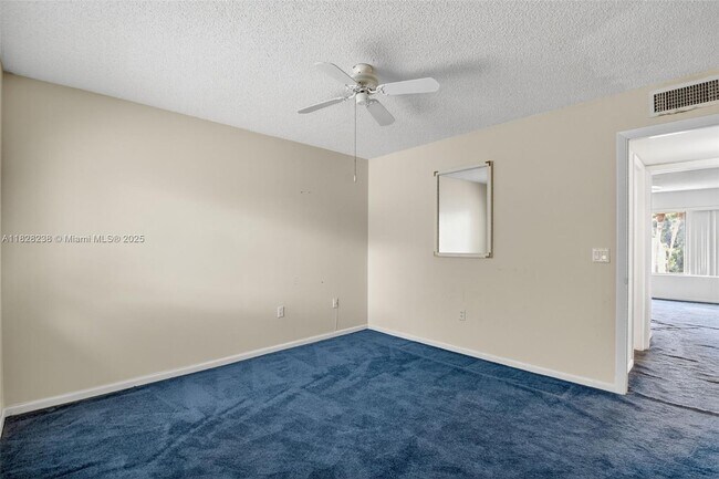 Building Photo - 4817 Esedra Ct