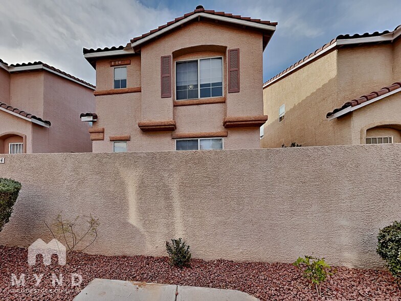 Building Photo - 9564 Belle Esprit St