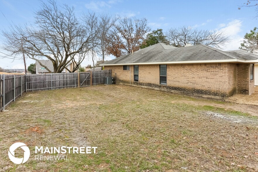 Building Photo - 1016 Placid Dr