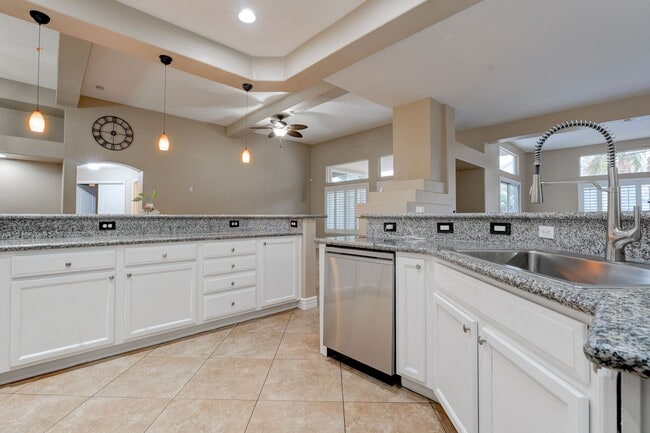 Building Photo - 8516 Dakota Trace Ct