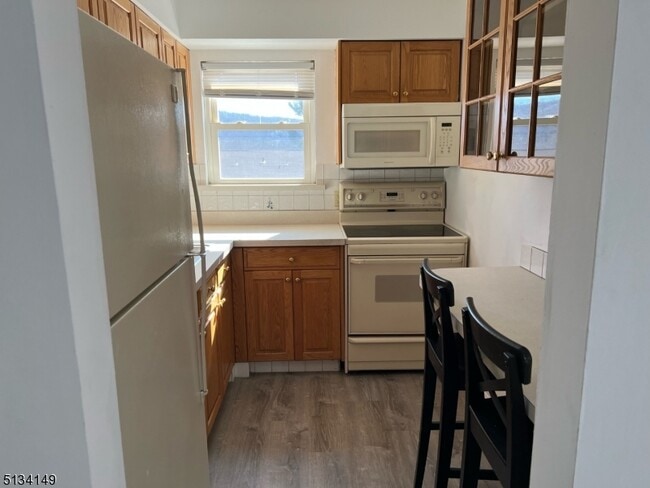 Building Photo - 100 Pierson Miller Dr