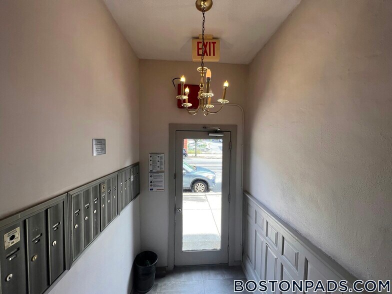 Building Photo - 49 S Huntington Ave