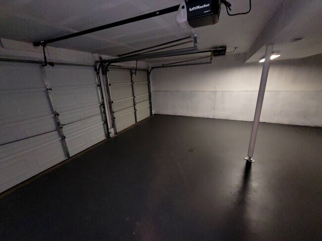 Building Photo - Available Early May | Don’t Miss This Stunning Rental