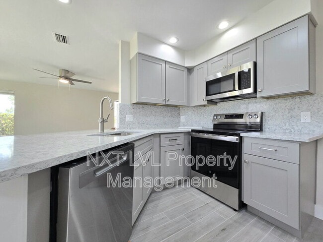 Building Photo - 7170 Golden Eagle Ct