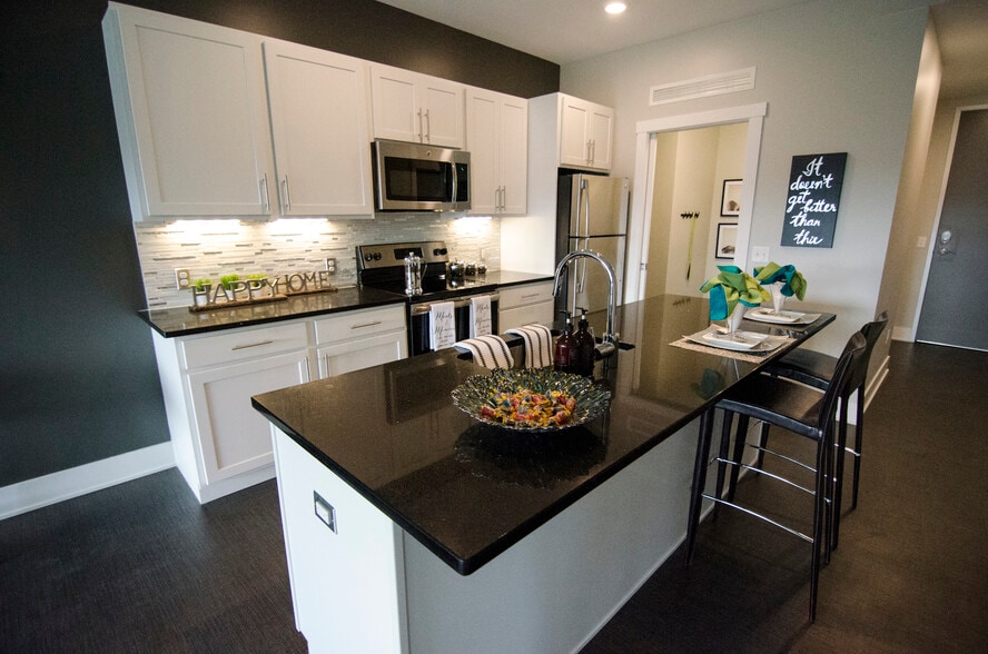 Primary Photo - Arena Place Apartments