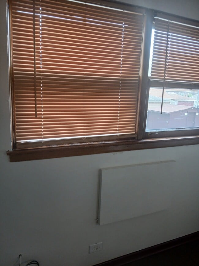 Building Photo - 5454 S Laramie Ave