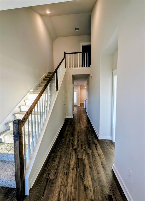 Building Photo - 140 Hartson Dr