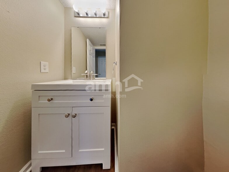 Building Photo - 9772 Trail Dr