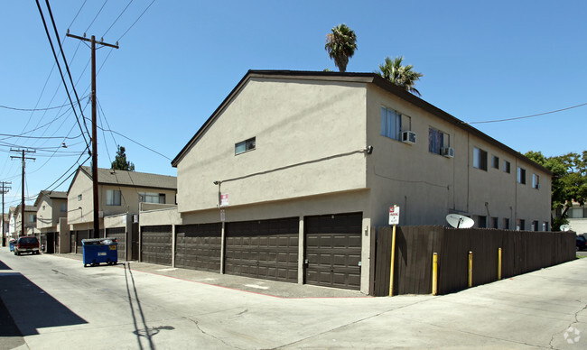 Building Photo - Juno Apartments