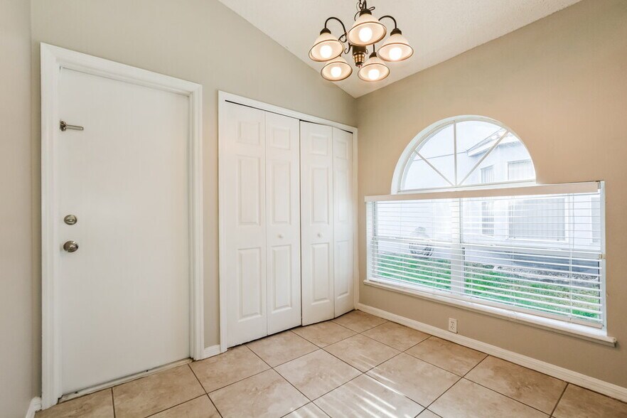 Building Photo - 10315 Lecon Branch Ct