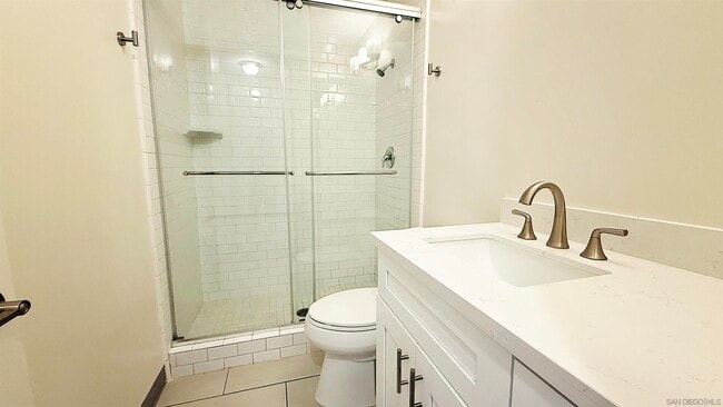Building Photo - 8111 Camino Del Oro