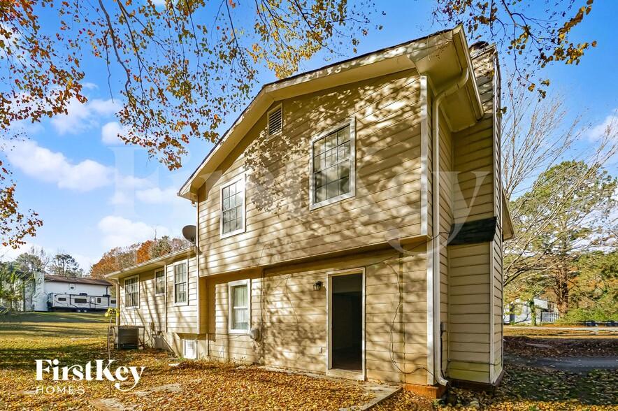 Building Photo - 975 Martin Rd