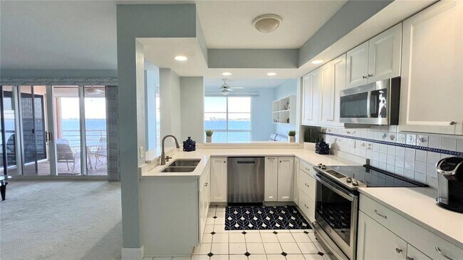 Building Photo - 4981 Bacopa Ln S