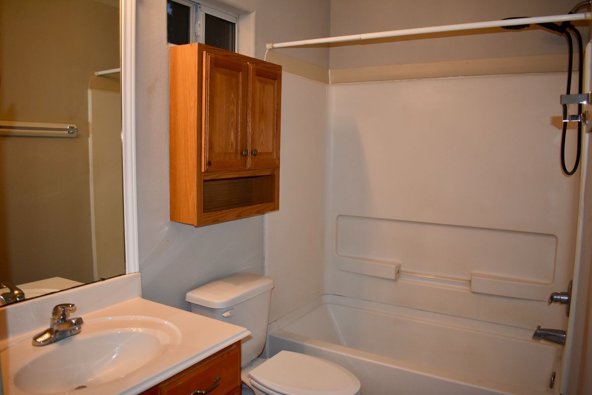 Building Photo - 410 Laurel Sage Dr