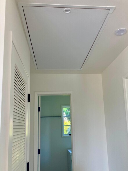 view to bathroom/laundry at left - 624 Bonair St