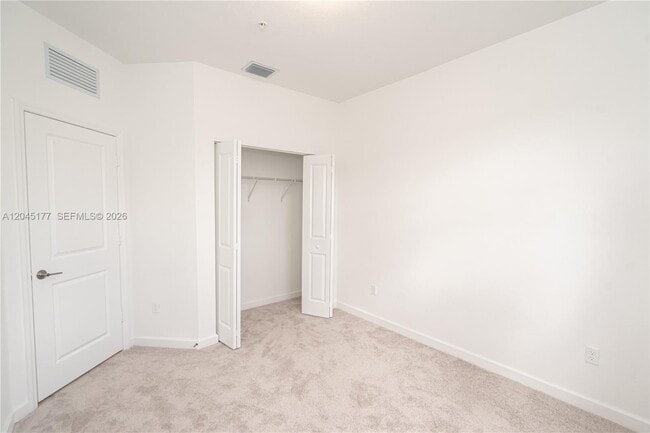 Building Photo - 270 SW 159th Pl