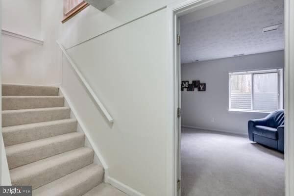 Building Photo - 2025 N Glebe Rd