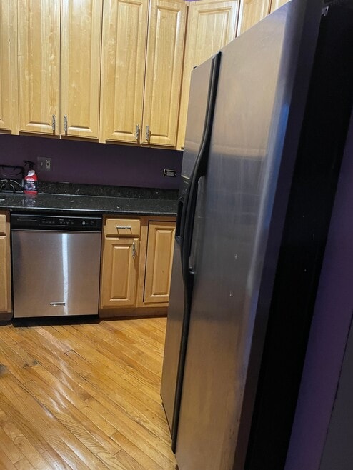 Building Photo - 6518 S Minerva Ave