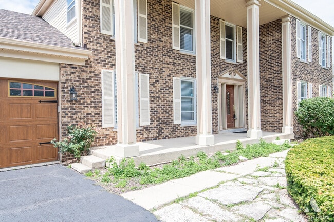 Building Photo - 2603 Old Mill Ln