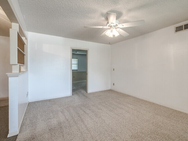 Building Photo - 6721 St Mary's Cir