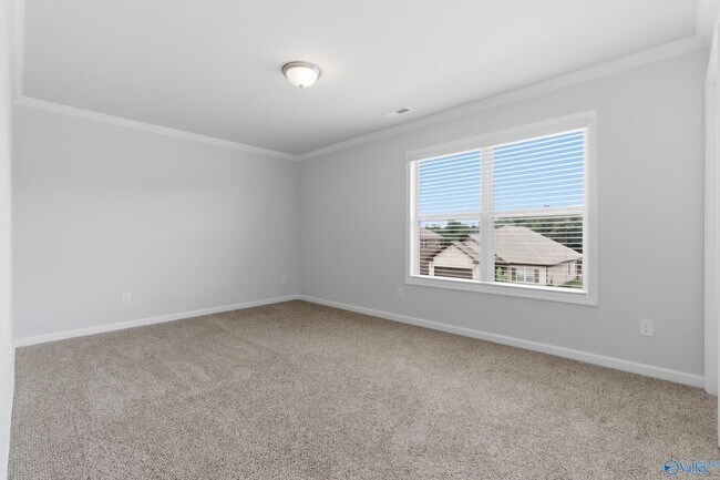 Building Photo - 212 Paladin St