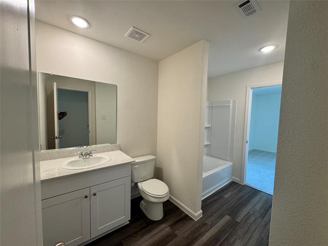 Building Photo - 5956 Sahara Dr