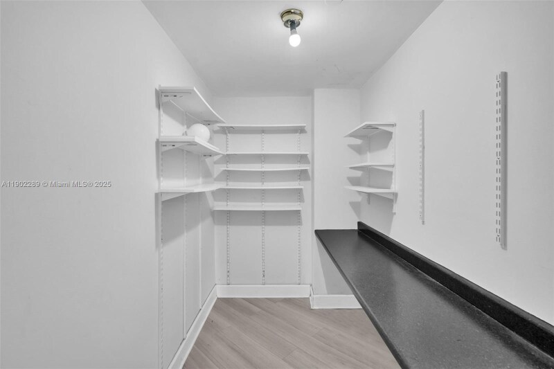 Building Photo - 1470 NE 123rd St