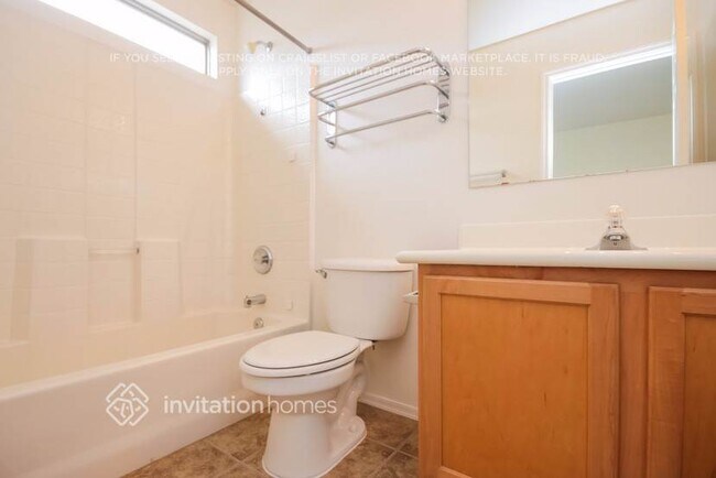 Building Photo - 2713 E La Costa Dr
