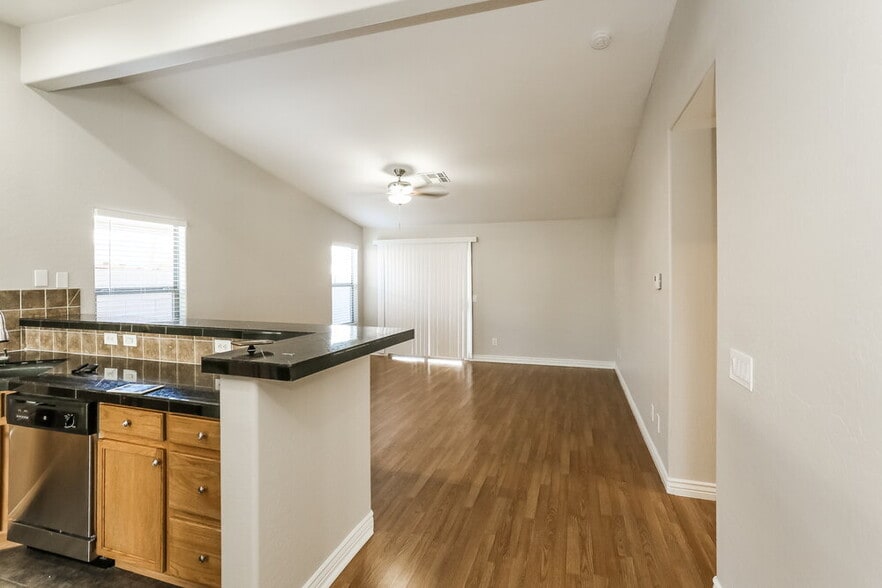 Building Photo - 2709 N 107th Dr