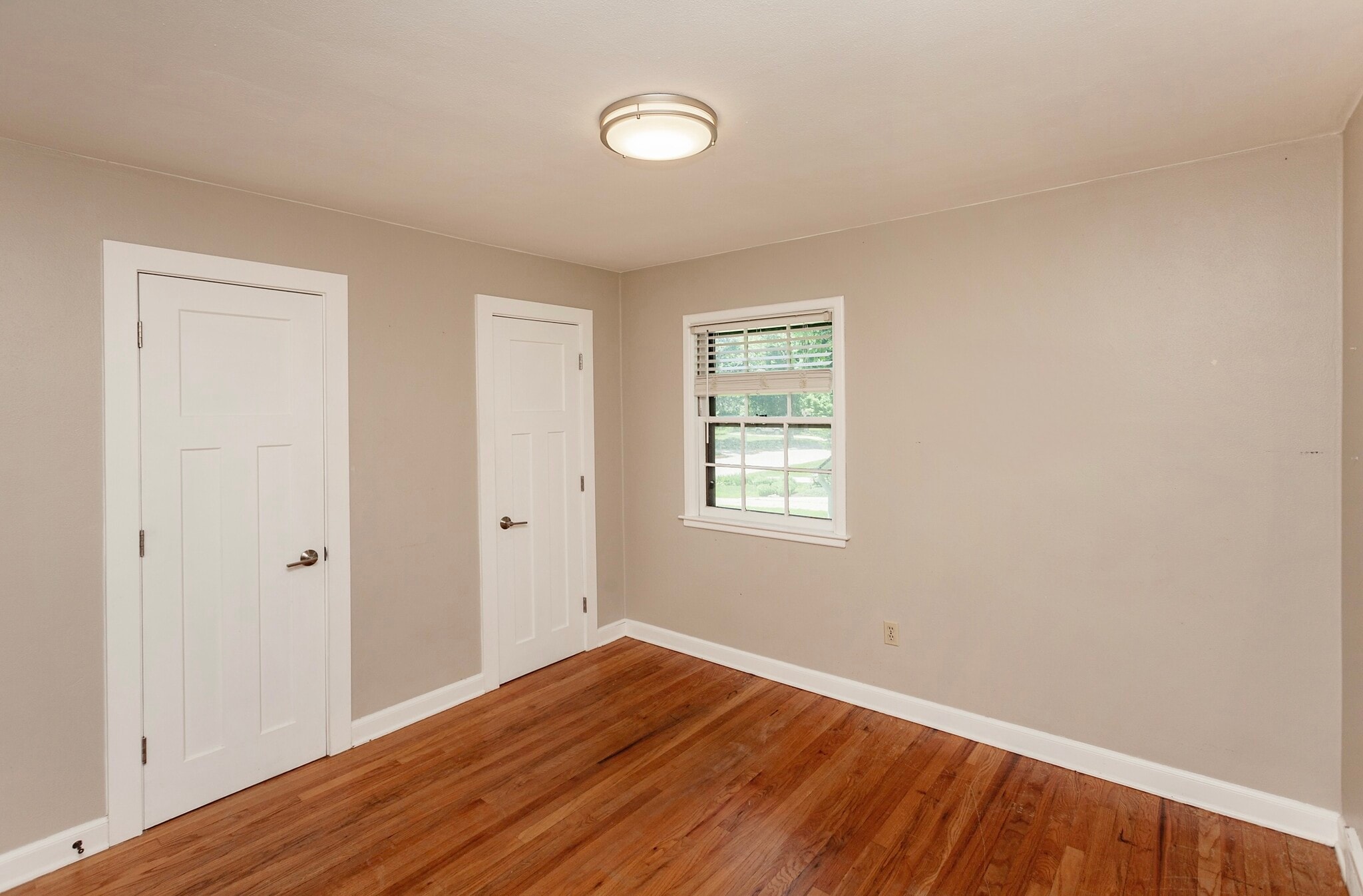 Building Photo - 2033 Friley Rd