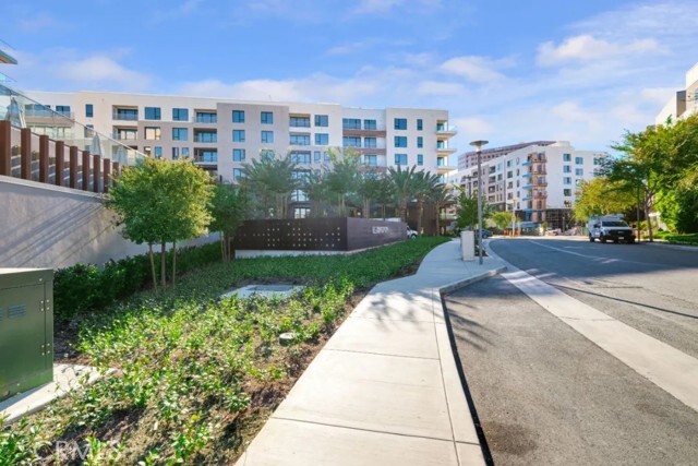 Building Photo - 3614 Rivington
